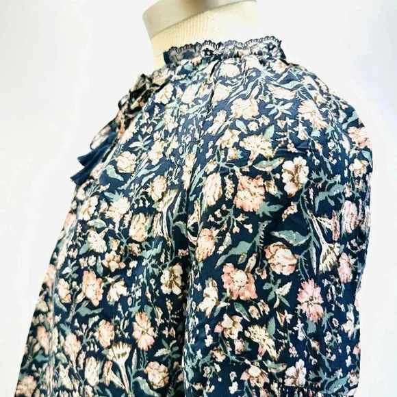 LUCKY BRAND Women Long Sleeve Pullover Keyhole Neck Floral Shirt Top Sz Medium - Picture 3 of 12